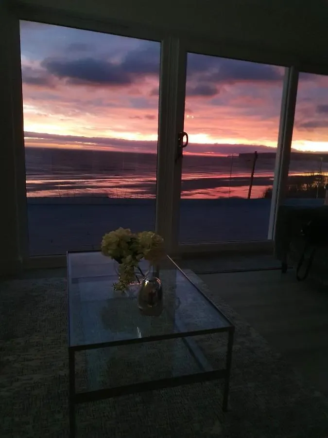 Filey Beach House 0*,  Великобритания